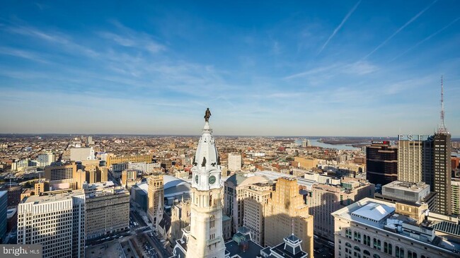 Building Photo - 1414 S Penn Square