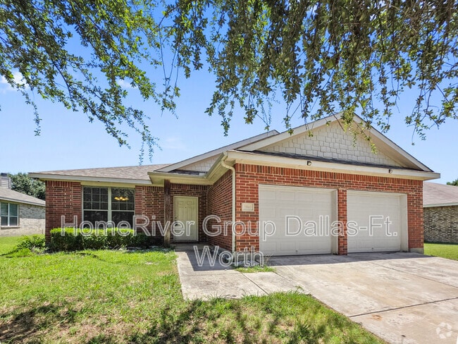 Building Photo - 2811 Oak Crest Dr