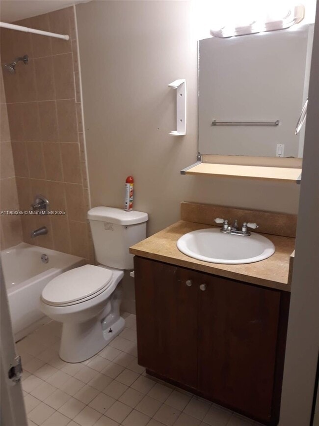 Foto del edificio - 7401 SW 152nd Ave