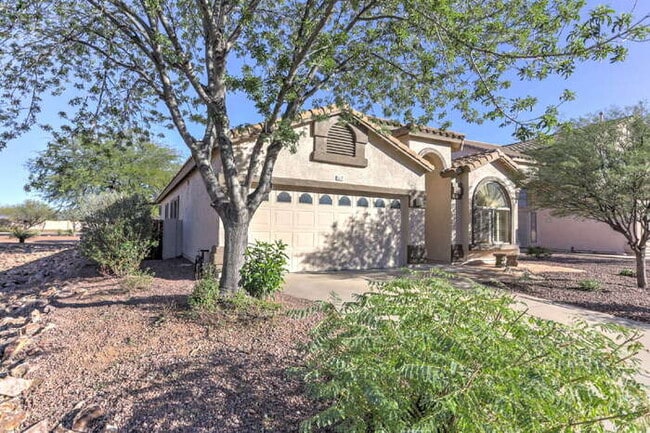Building Photo - Rancho Sahuarita - Single Story Home
