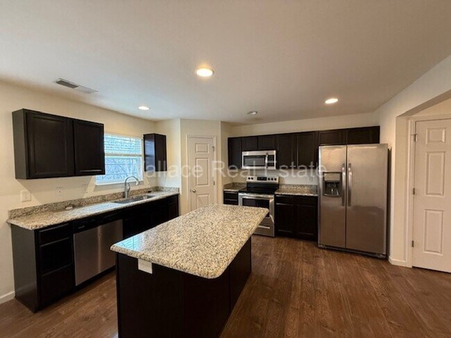 Foto del edificio - WEST KNOX CEDAR BLUFF AREA 2 BEDROOM 2.5 BATH TOWNHOUSE