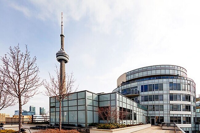 Building Photo - 20 Blue Jays Way