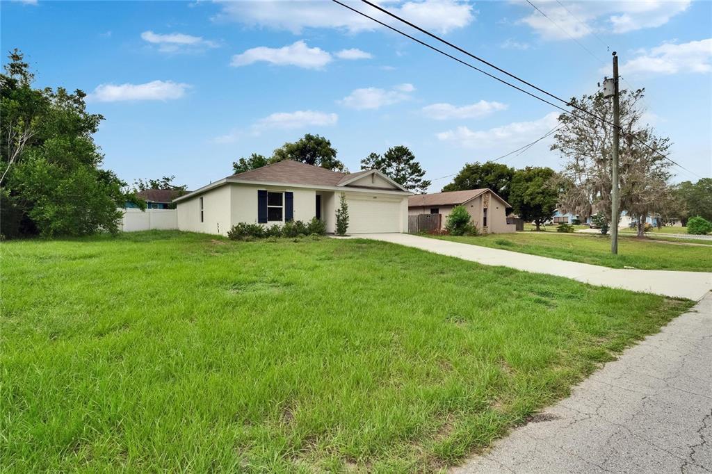 Primary Photo - 10392 Sheffield Rd