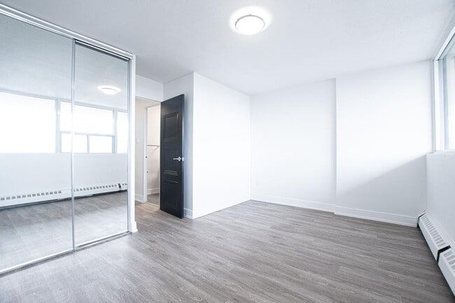 Building Photo - 59 Concession Street