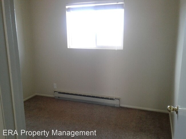 Building Photo - 2 br, 1 bath Apartment - 506 E 1935 N 4