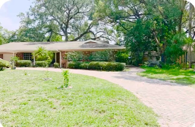 Foto del edificio - 12137 Riverhills Dr