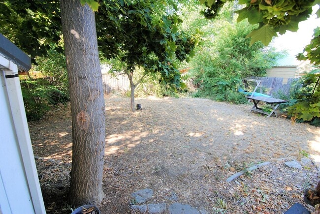 Foto del edificio - Charming 3 Bedroom, 2 Bath House For Rent!!