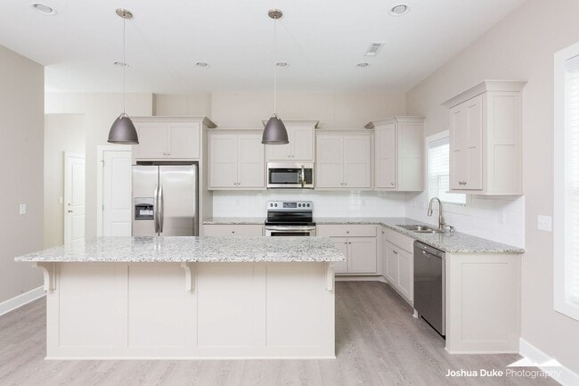 Photo - 4 Bedroom 4.5 Bathroom New Home!! Now offe...