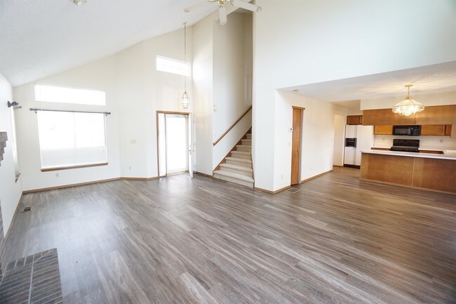 Building Photo - 9653 Cordova Dr