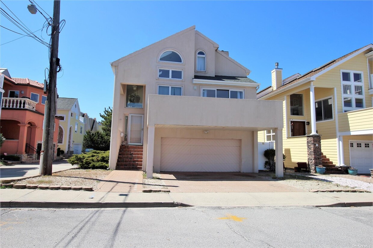 15 Wyoming Ave, Long Beach, NY 11561 House Rental in Long Beach, NY