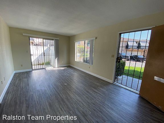 Foto del edificio - 6550 Pinecone Ln