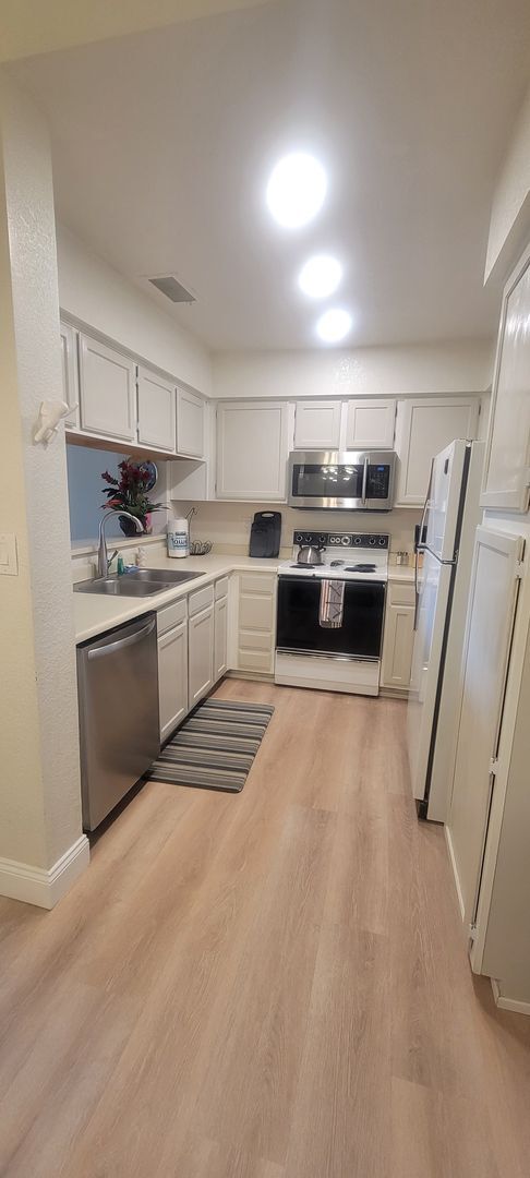 Foto del edificio - Two bedroom condo - Furnished Seasonal Rental