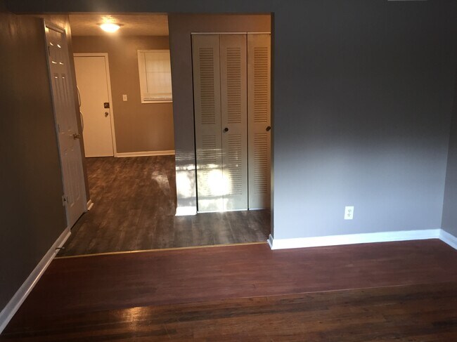 Building Photo - 1143 Sells Ave SW
