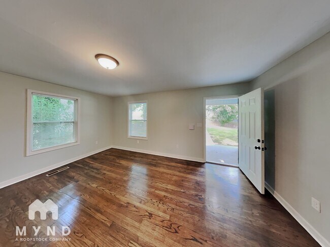 Foto del edificio - 1541 33rd St N