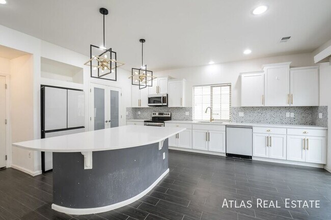 Foto del edificio - 5560 N Cathay Ct