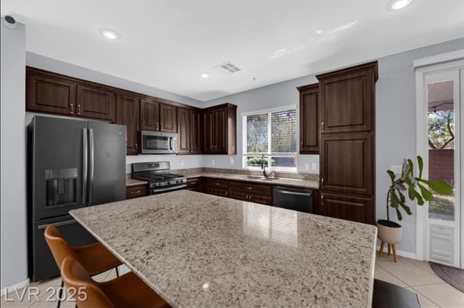Building Photo - 5466 Fawn Chase Way