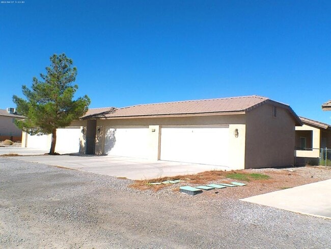 Building Photo - 1430 Star Rd