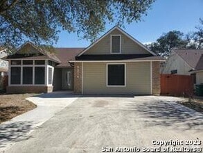 Building Photo - 8314 Clays Point