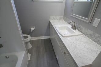 Building Photo - 1207 Trimm Ave