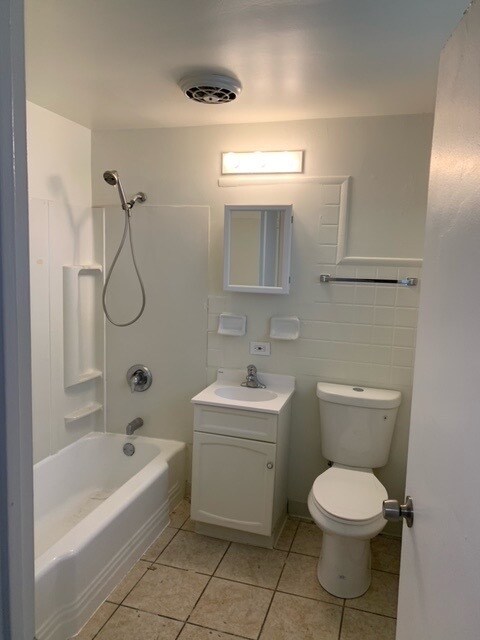 Foto del edificio - 2631 W 123rd St