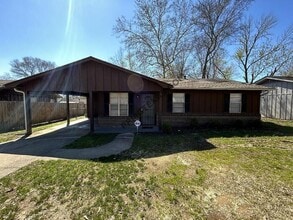 Building Photo - 103 Overland Trail