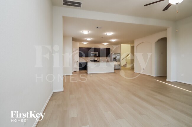 Foto del edificio - 2826 Torrey Pines Dr