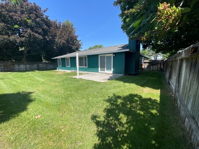 Building Photo - 8125 W Imnaha Ave