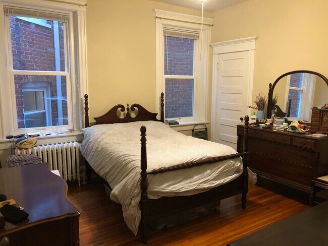 1 of 2 bedrooms - 2209 Park Ave