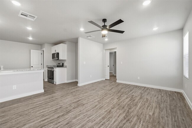 Foto del edificio - 2870 Glennster St