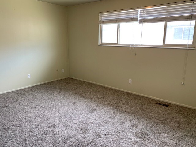 Bedroom - 80 N 400 E