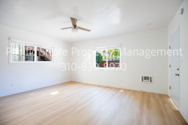 Building Photo - 24 27th Pl