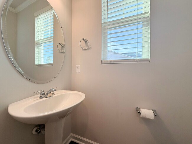 Foto del edificio - 400 Hazy Hills Ln