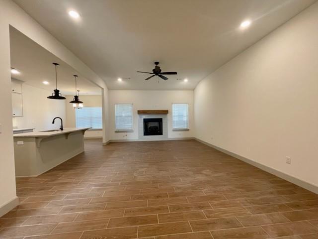Building Photo - 1049 Parker Ln