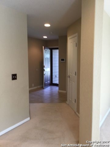Building Photo - 11006 Palomino Bluff