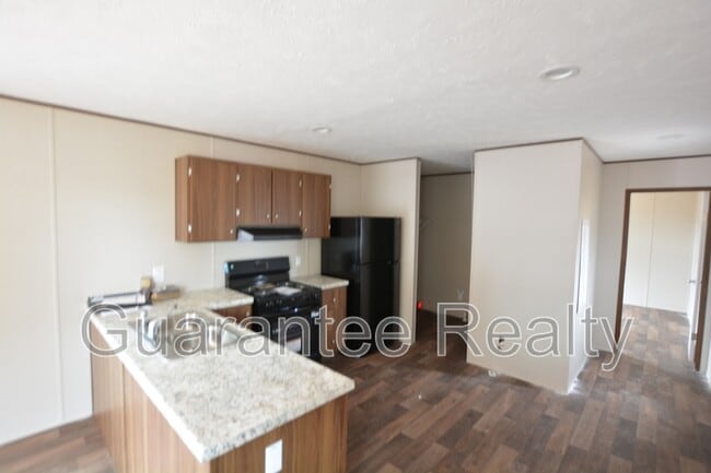 Building Photo - 2726 Shamrock Dr