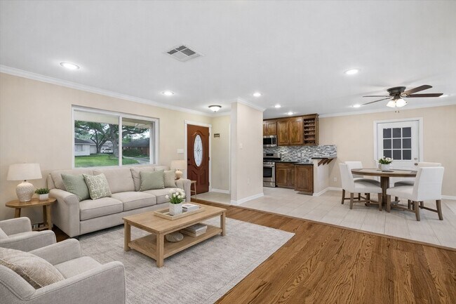 Foto del edificio - 1607 Willowby Dr