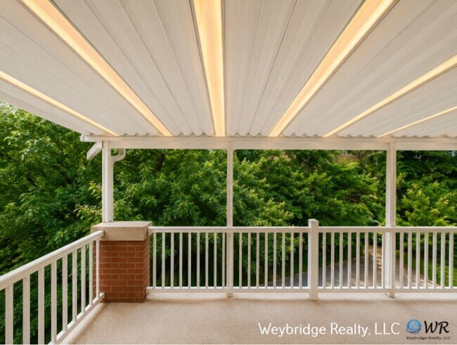 Foto del edificio - 3518 Hazelwood Ave