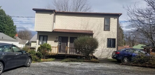 Foto del edificio - 1010 Buffalo St