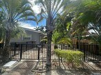 Foto principal - 740 NE 37th St
