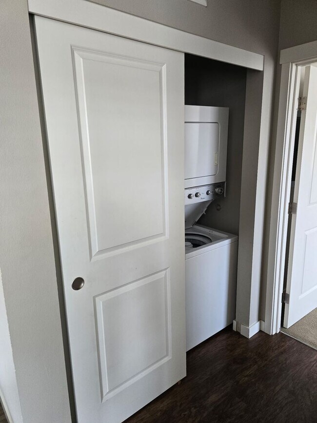 Foto del edificio - 1 Bedroom Condo located in Lynden Washington