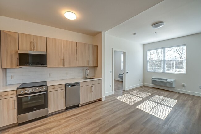 Interior Photo - Greenview Millhouse