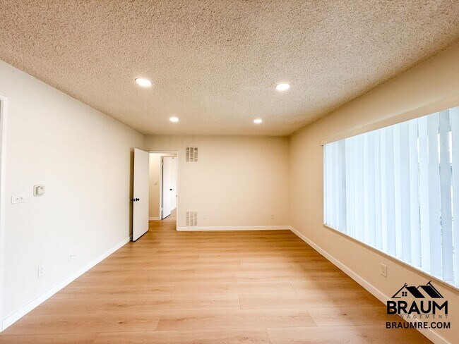 Foto del edificio - 5131 Buffalo Ave