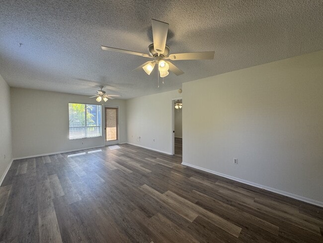 Building Photo - 259 Fenwick Dr