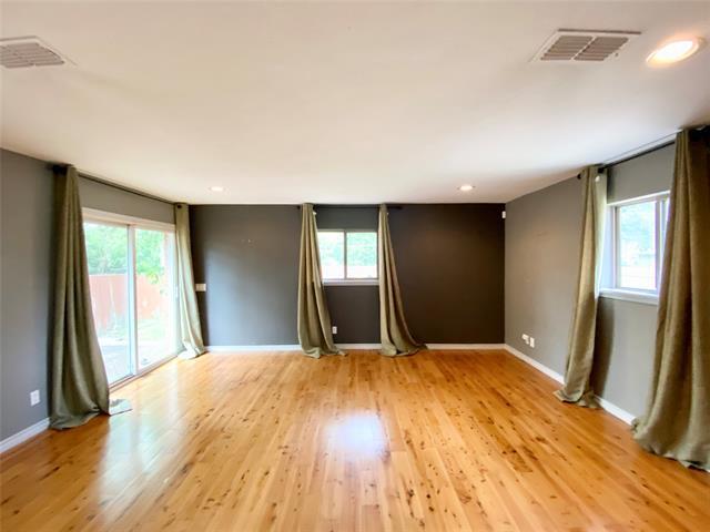 Building Photo - 2022 Crest Ridge Dr