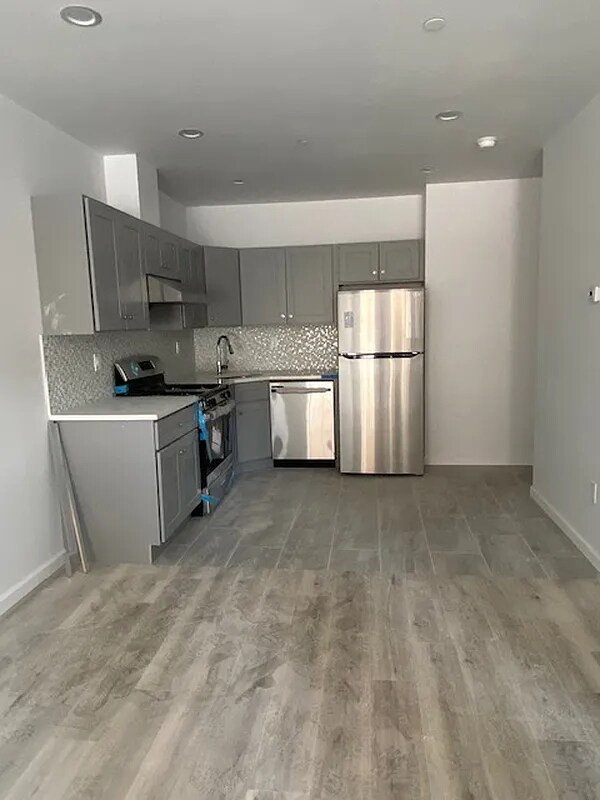 Foto del edificio - 5525 Myrtle Ave
