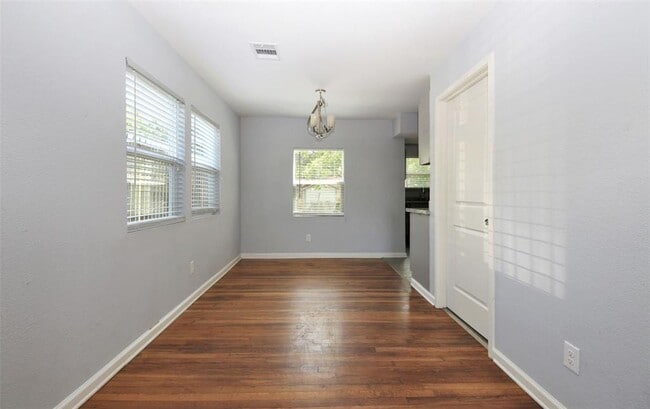 Building Photo - 3412 Blodgett St