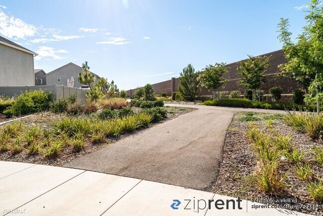 Building Photo - 4 br, 2.5 bath House - 3855 Havenparke Wy,...