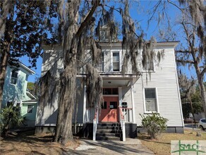 Building Photo - 836 E Henry St