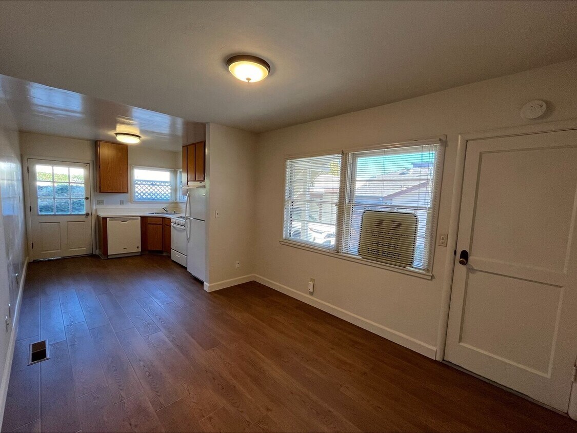 251 Lighthouse Ave Unit 247, Monterey, CA 93940 Room for Rent in