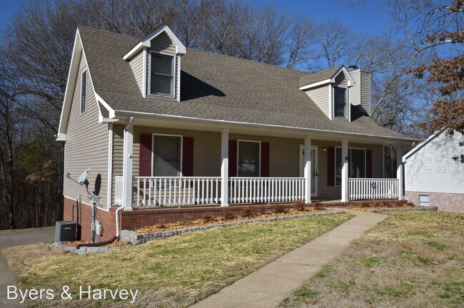 Foto del edificio - 4 br, 2 bath House - 808 Burton Trail